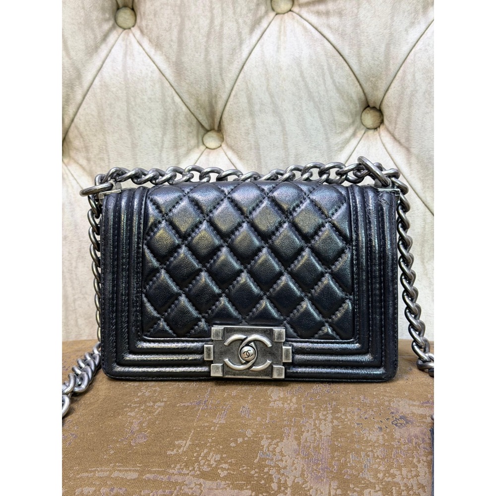 Chanel Boy Bag Black Iridescent Quilted Goatskin Ruthenium Hardware Medium Flap